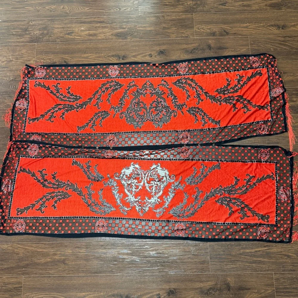 KOKOMO UNLIMITED RED BLACK SHAWL SCARF PONCHOS SHEER AREAS FRINGE ONE SIZE - Picture 3 of 4